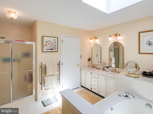 418 BEAUMONT CIR, West Chester, PA 19380