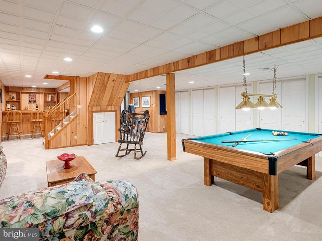 418 BEAUMONT CIR, West Chester, PA 19380