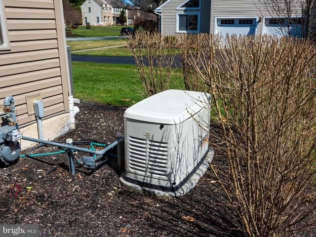 418 BEAUMONT CIR, West Chester, PA 19380