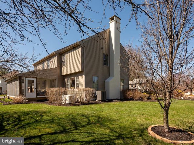 418 BEAUMONT CIR, West Chester, PA 19380