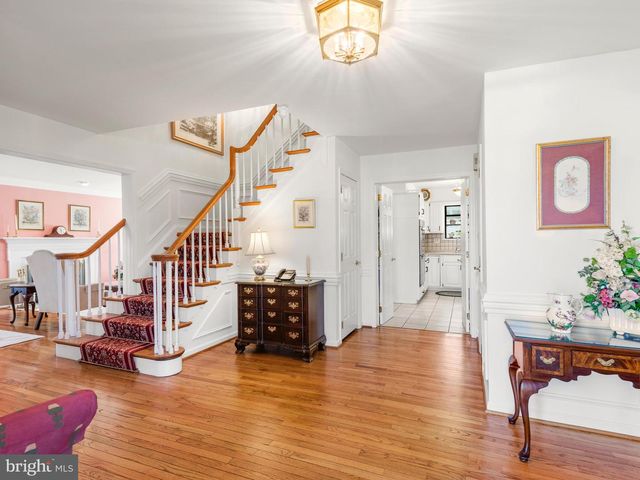 418 BEAUMONT CIR, West Chester, PA 19380