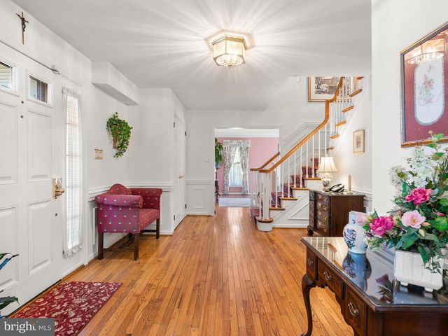 418 BEAUMONT CIR, West Chester, PA 19380