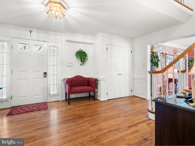 418 BEAUMONT CIR, West Chester, PA 19380