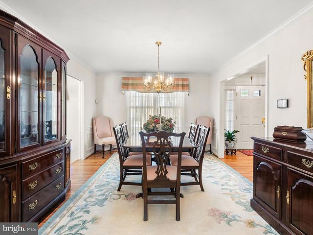 418 BEAUMONT CIR, West Chester, PA 19380