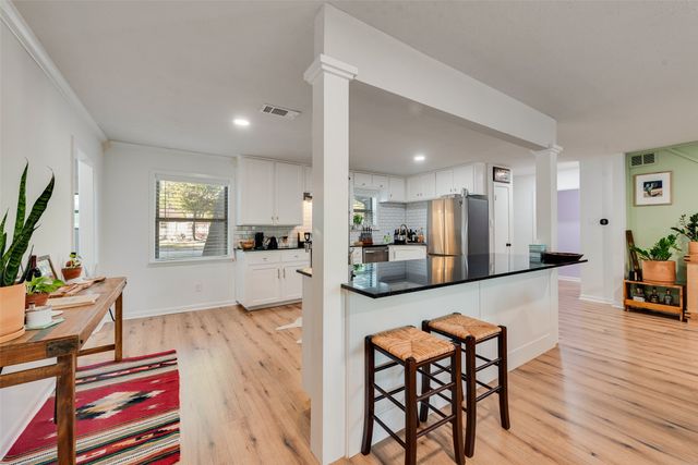 5529 Fursman Avenue, Fort Worth, TX 76114