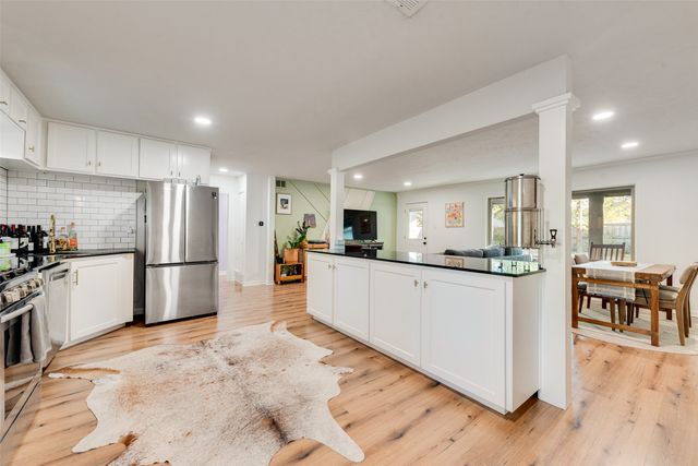 5529 Fursman Avenue, Fort Worth, TX 76114