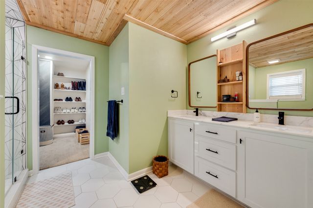 5529 Fursman Avenue, Fort Worth, TX 76114