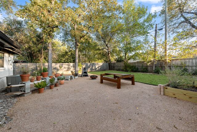 5529 Fursman Avenue, Fort Worth, TX 76114