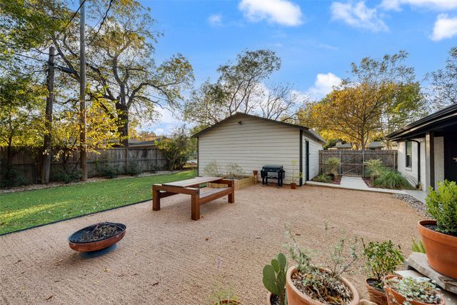 5529 Fursman Avenue, Fort Worth, TX 76114