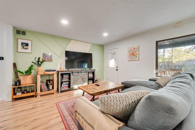 5529 Fursman Avenue, Fort Worth, TX 76114