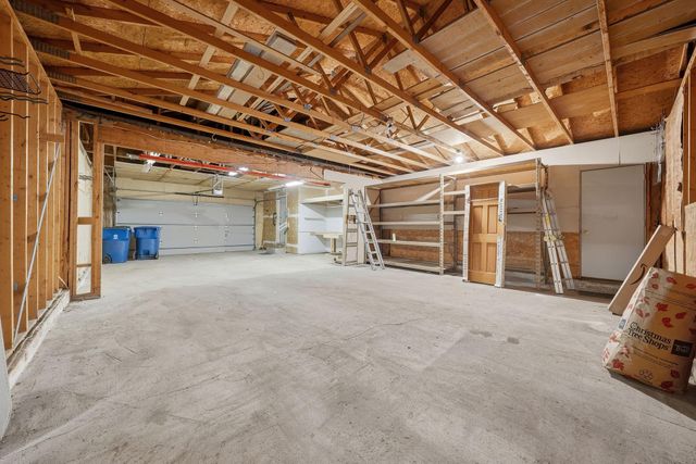 12967 Eagle Bluff Drive, Burnsville, MN 55337