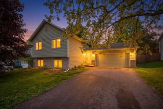 12967 Eagle Bluff Drive, Burnsville, MN 55337