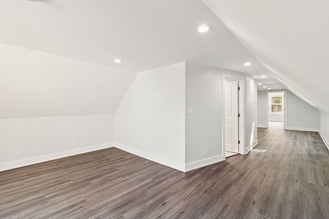 4718 W Addison Street, Chicago, IL 60641