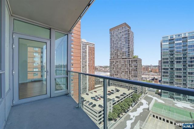 20 Newport Parkway 2012, Jersey City, NJ 07310