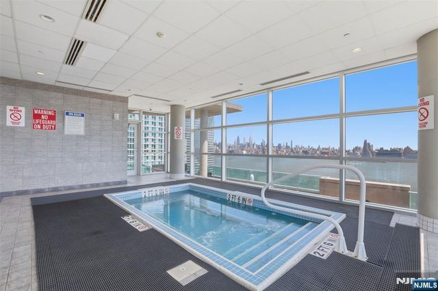20 Newport Parkway 2012, Jersey City, NJ 07310