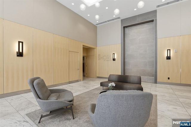 20 Newport Parkway 2012, Jersey City, NJ 07310