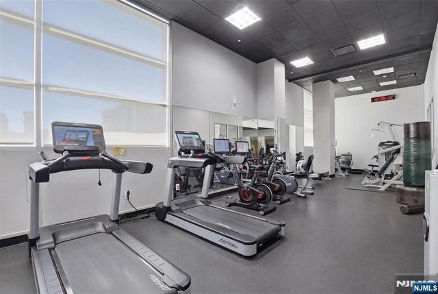 20 Newport Parkway 2012, Jersey City, NJ 07310