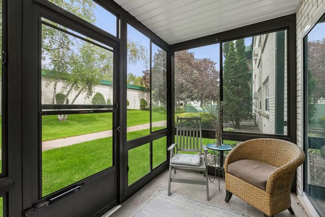 2710 Dale Street N B107, Roseville, MN 55113