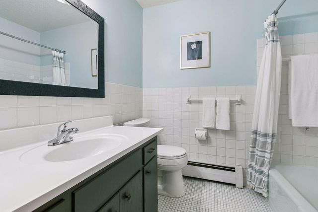 2710 Dale Street N B107, Roseville, MN 55113