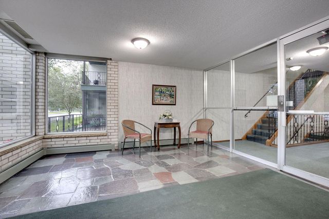 2710 Dale Street N B107, Roseville, MN 55113