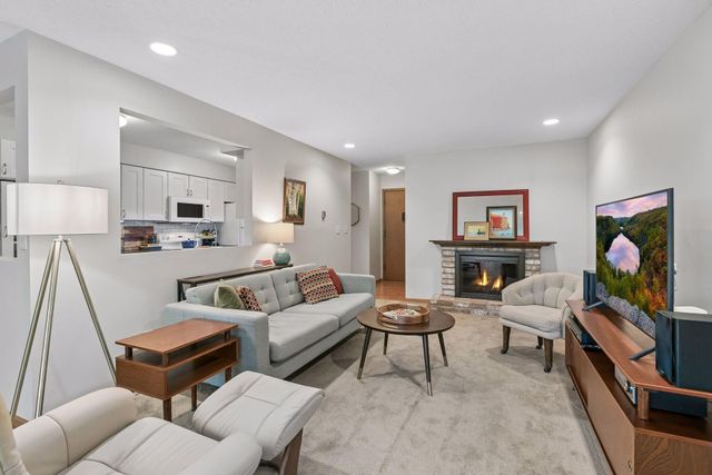 2710 Dale Street N B107, Roseville, MN 55113