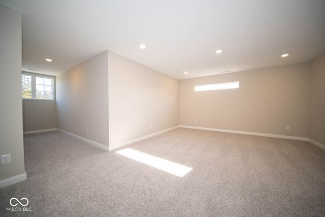 7936 Beaumont Green Place, Indianapolis, IN 46250