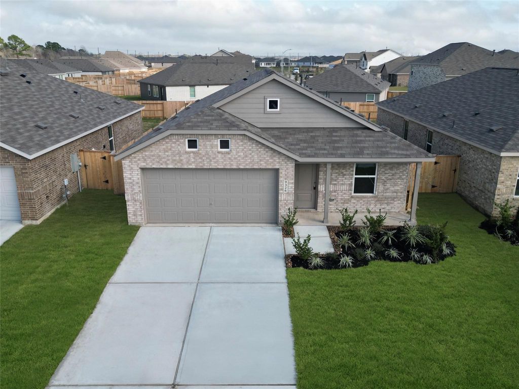 9326 Speckled Trout Drive, Baytown, TX 77521