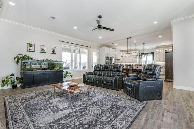 5602 HILLSTONE Avenue, Amarillo, TX 79118