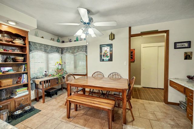 1111 Sunrise Dr, Salina, KS 67401