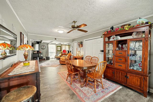 1111 Sunrise Dr, Salina, KS 67401
