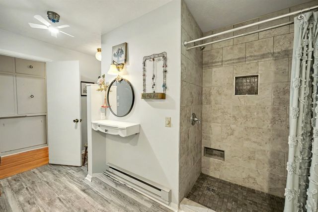 1111 Sunrise Dr, Salina, KS 67401