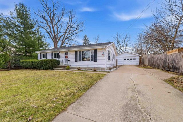 315 BELLEVILLE STREET, Ripon, WI 54971