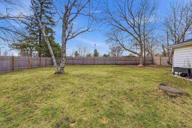 315 BELLEVILLE STREET, Ripon, WI 54971