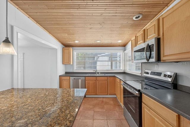 950 S KENTUCKY AVENUE, Winter Park, FL 32789
