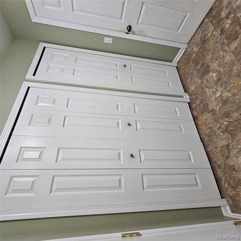 3449 Dewdrop Lane, Howell, MI 48843