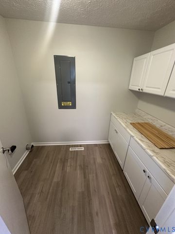 1600 Cobbs Ave, Chester, VA 23836