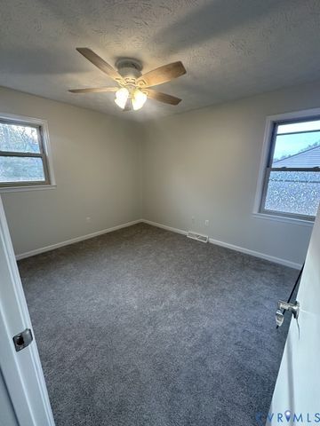 1600 Cobbs Ave, Chester, VA 23836