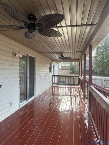 1600 Cobbs Ave, Chester, VA 23836