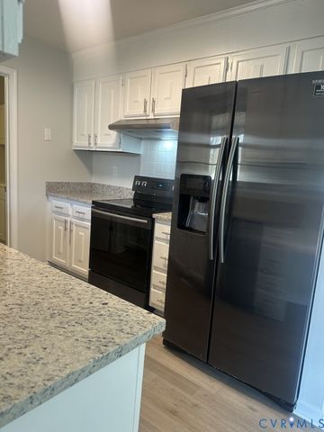 1600 Cobbs Ave, Chester, VA 23836