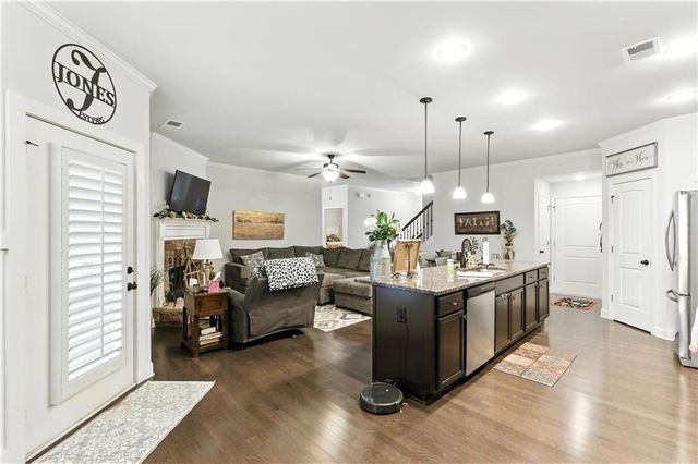 33 Champions Crossing, Villa Rica, GA 30180