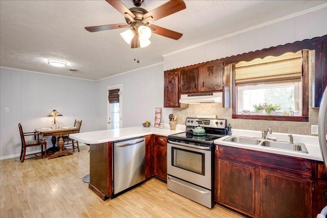 102 Peachtree Street, Wrens, GA 30833