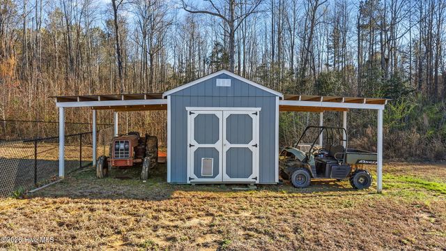 1095 Poplar Creek Road, Nashville, NC 27856