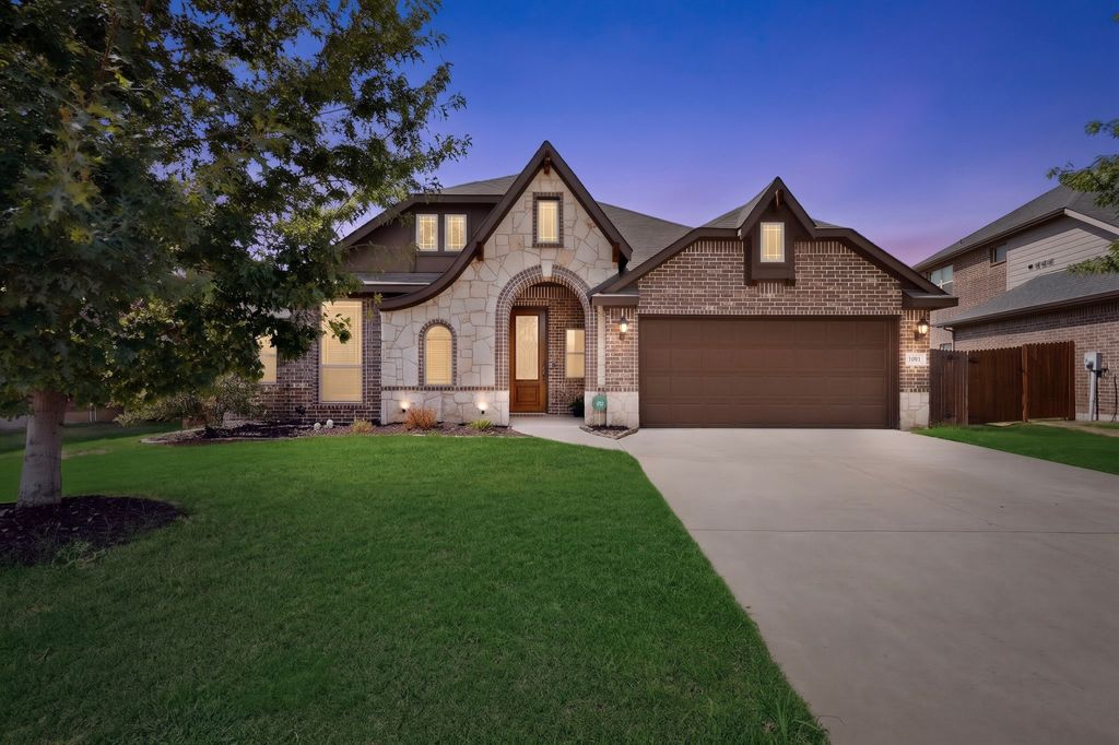 1660 Irene Drive, Crowley, TX 76036 — exterior