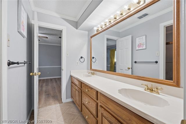 3208 Royal Scots Way, Fort Smith, AR 72908