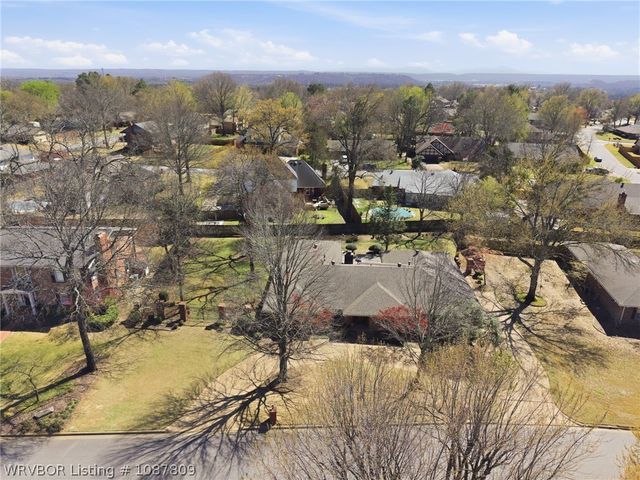 3208 Royal Scots Way, Fort Smith, AR 72908