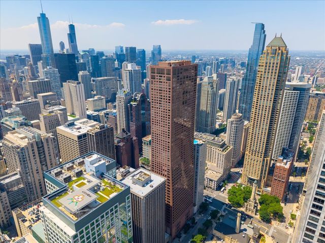 161 E Chicago Avenue 24-02, Chicago, IL 60611