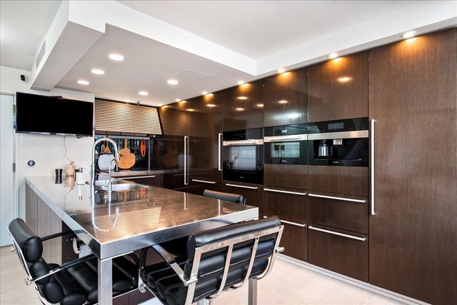 161 E Chicago Avenue 24-02, Chicago, IL 60611