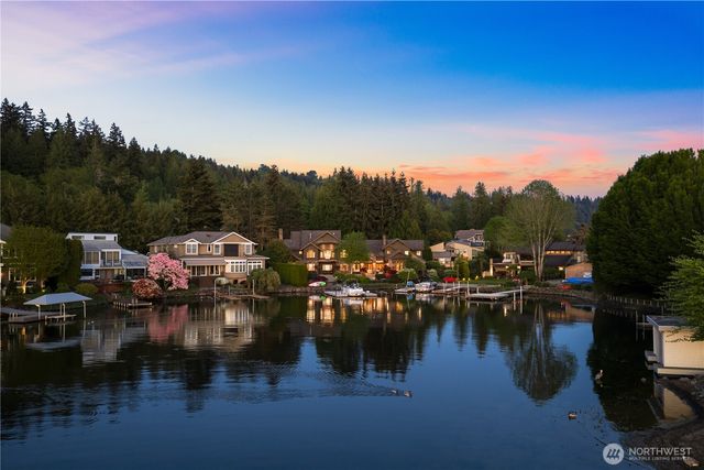 3607 E Lake Sammamish Shore Lane NE, Sammamish, WA 98074