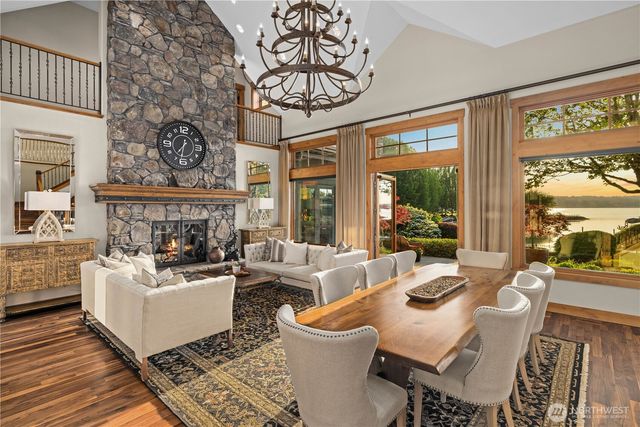 3607 E Lake Sammamish Shore Lane NE, Sammamish, WA 98074