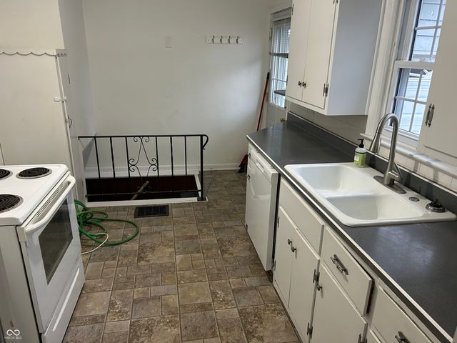 1131 Lindberg Road, Anderson, IN 46012